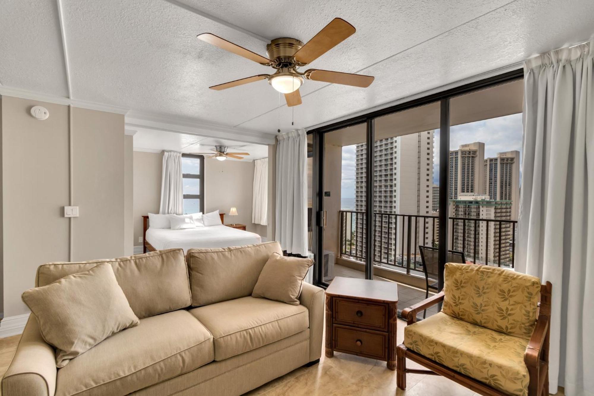 Apartment Oceanview Upper Floor Waikiki With King Bed & Free Parking Honolulu
