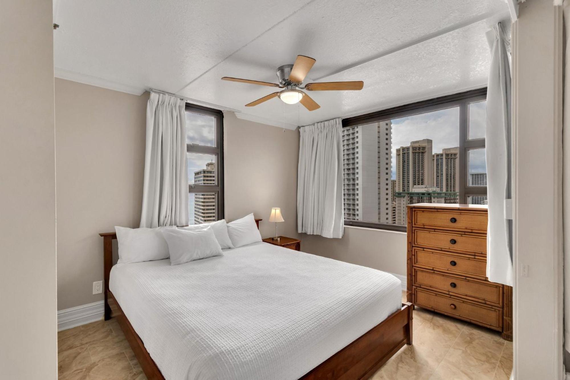 Apartment Oceanview Upper Floor Waikiki With King Bed & Free Parking *