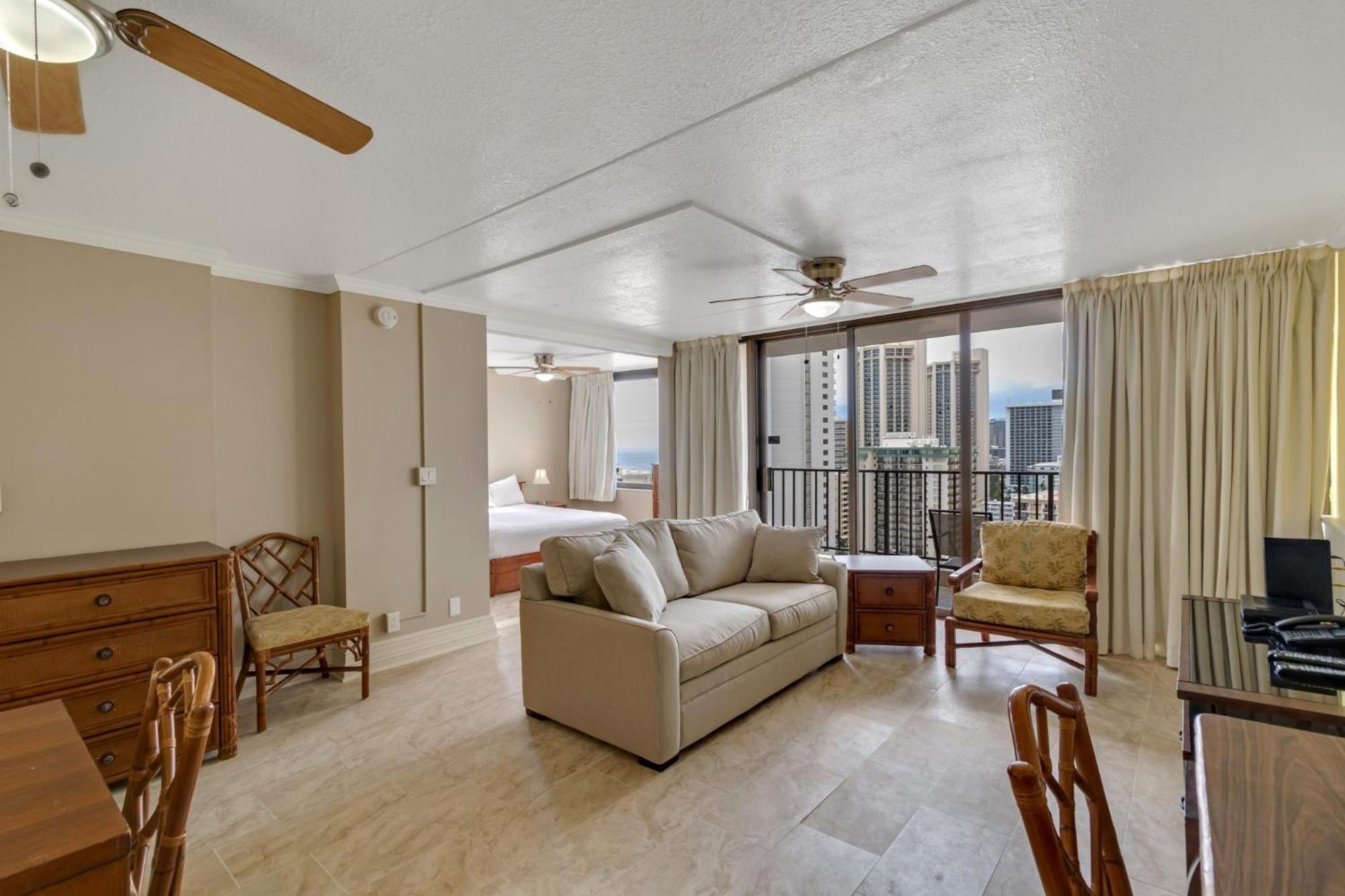 Apartment Oceanview Upper Floor Waikiki With King Bed & Free Parking Honolulu